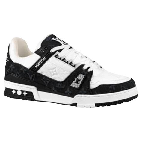 louis vuitton uomo nere|Louis Vuitton sneakers.